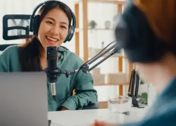 How Social Media Clips Drive Podcast Growth